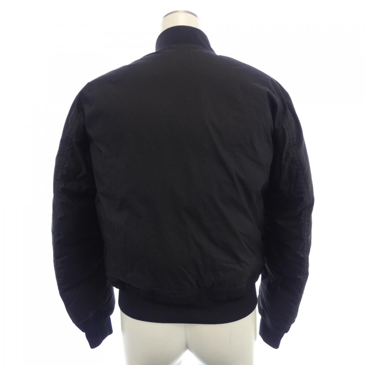 モンクレール MONCLER ダウンジャケット