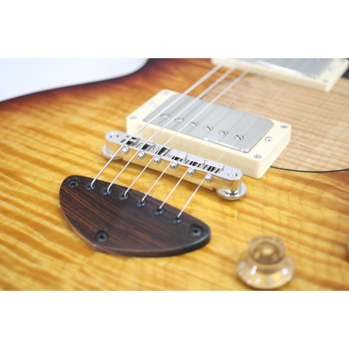 ＢＩＺＥＮ　ＷＯＲＫＳ　Ｇｒａｉｎ　Ｃｕｒｌｙ　Ｍａｐｌｅ　Ｔｏｐ