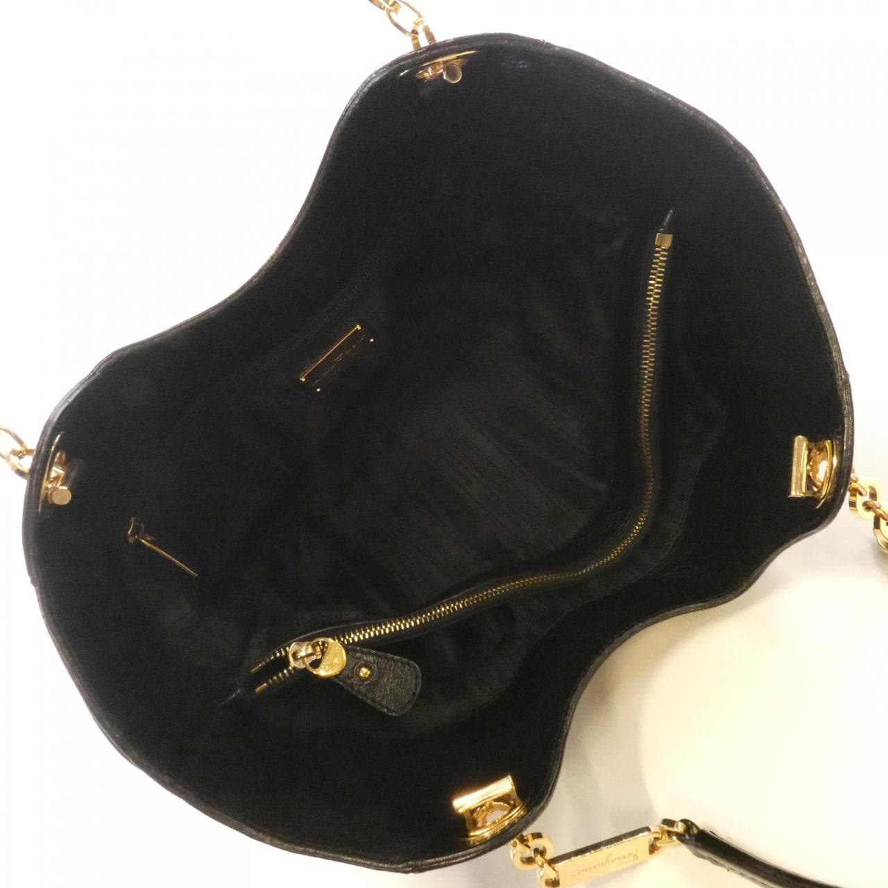 サルヴァトーレフェラガモ ベトゥッラ 21 B974 バッグ