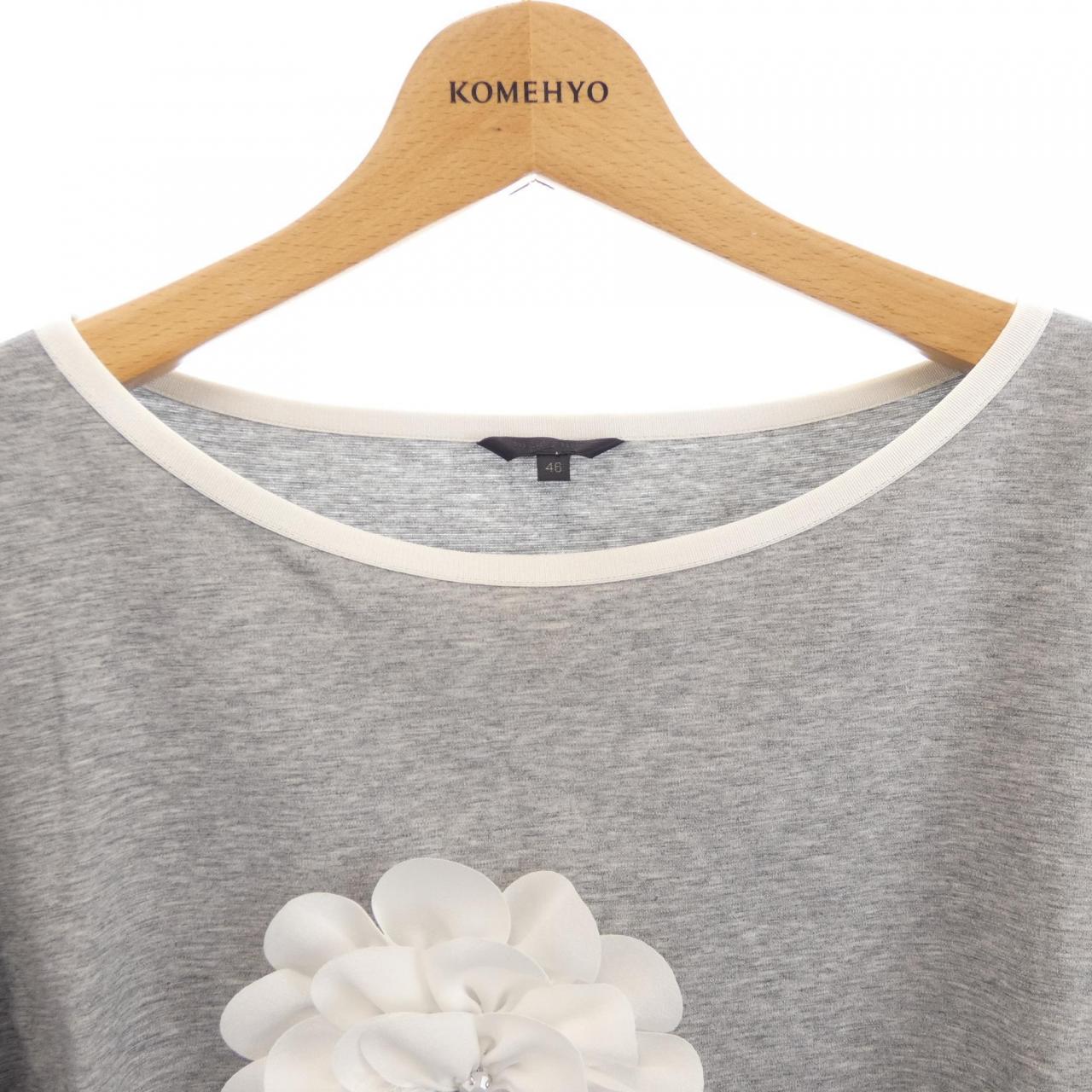 トゥービーシック TO BE CHIC Tシャツ