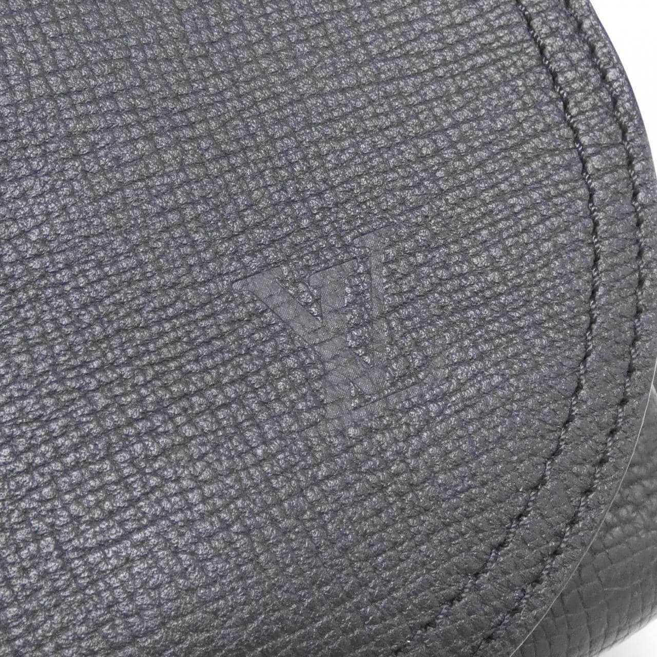 ルイヴィトン モノグラム ドリップ ブサス トーキョー M45971 ショルダーバッグ