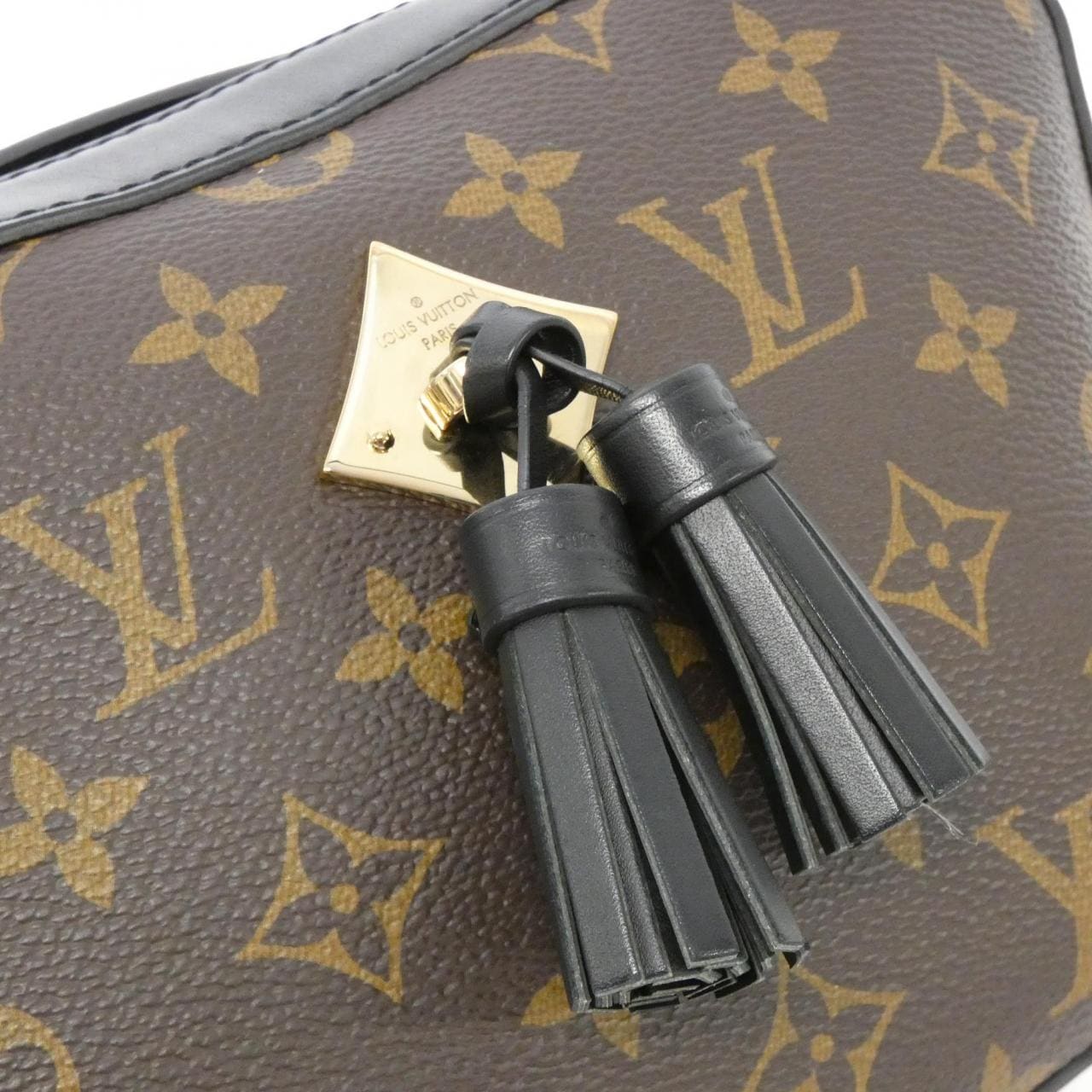 LOUIS VUITTON Monogram Saintonge M43555 Shoulder Bag