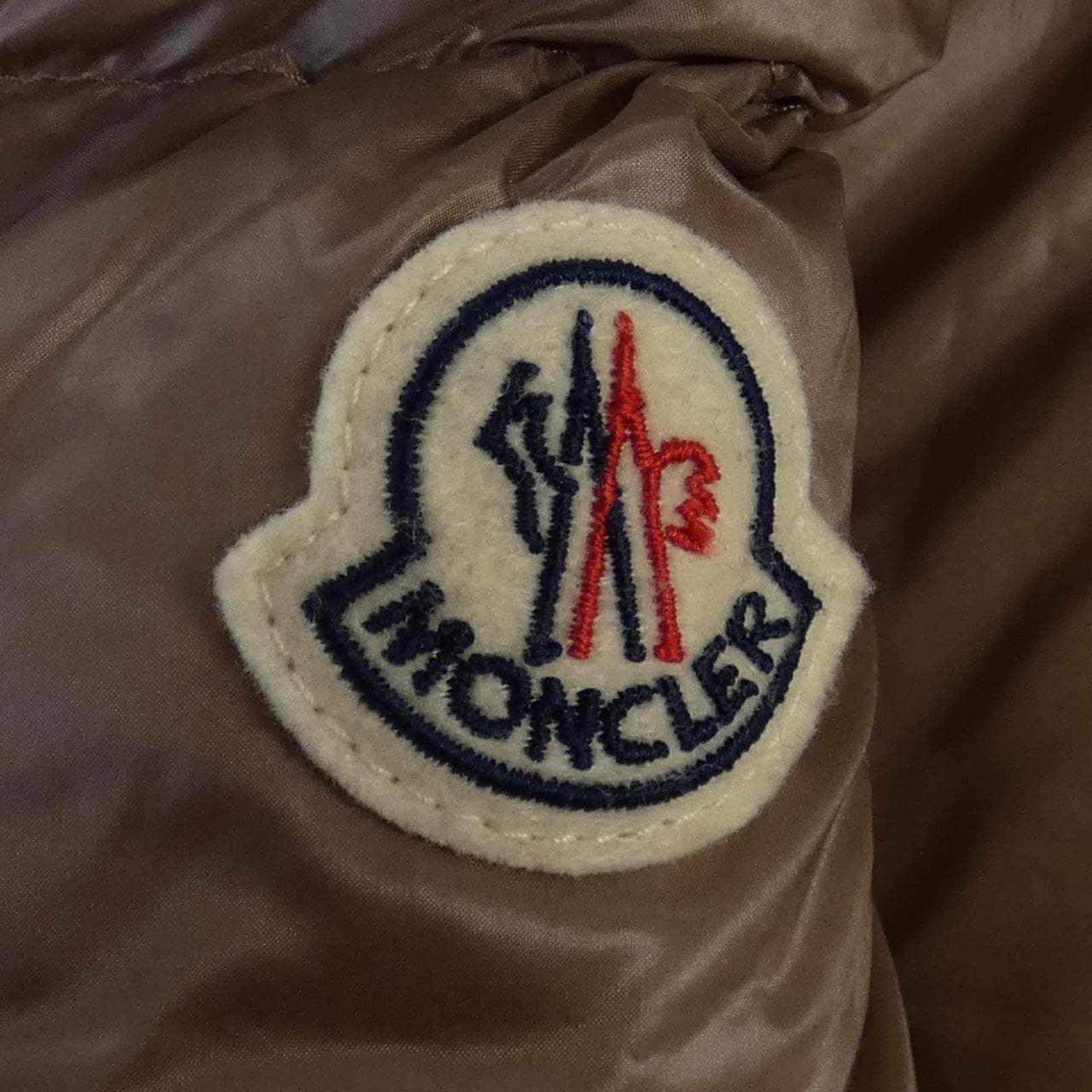 モンクレール MONCLER SERIFUR ダウンジャケット