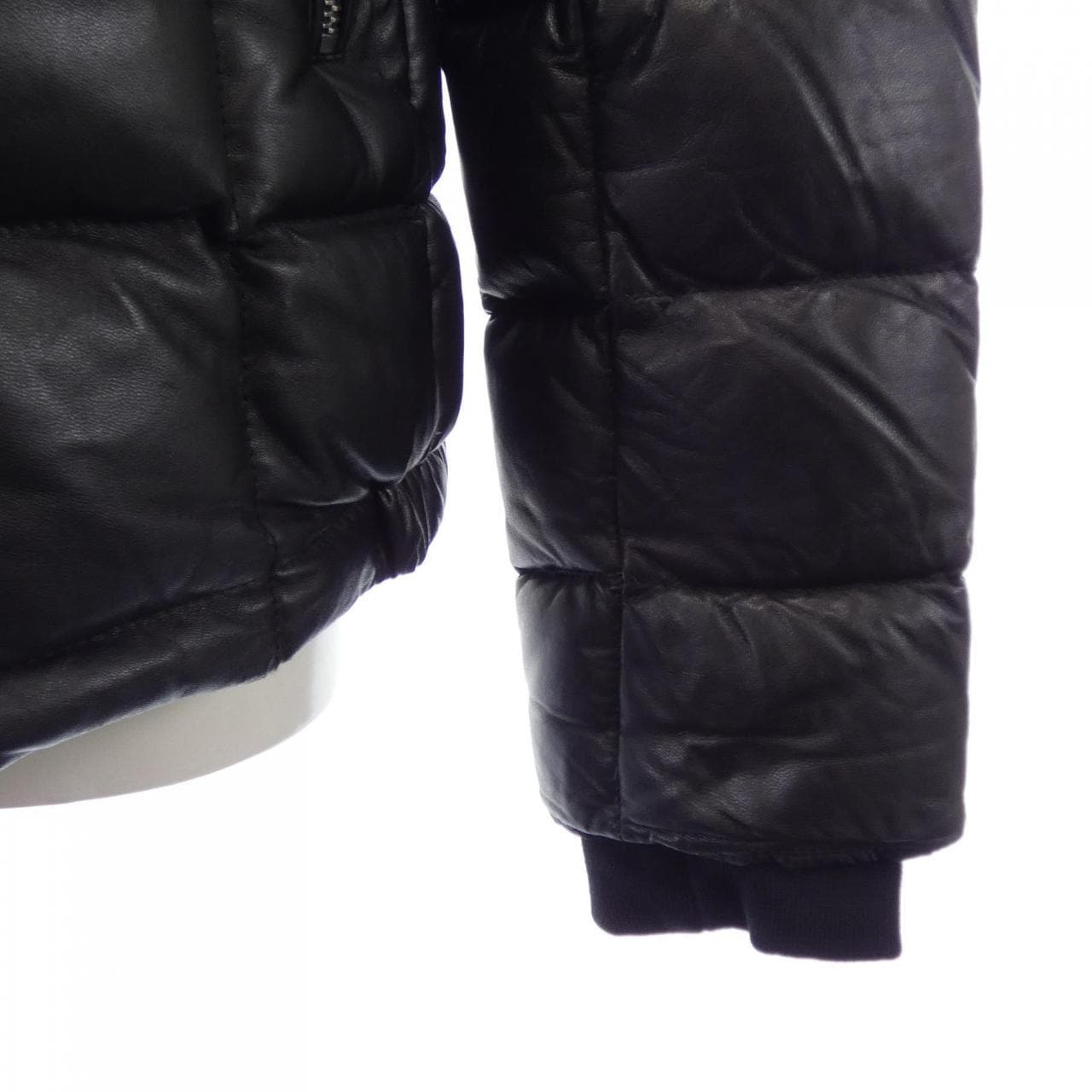 モンクレール MONCLER CHARENTE ダウンジャケット