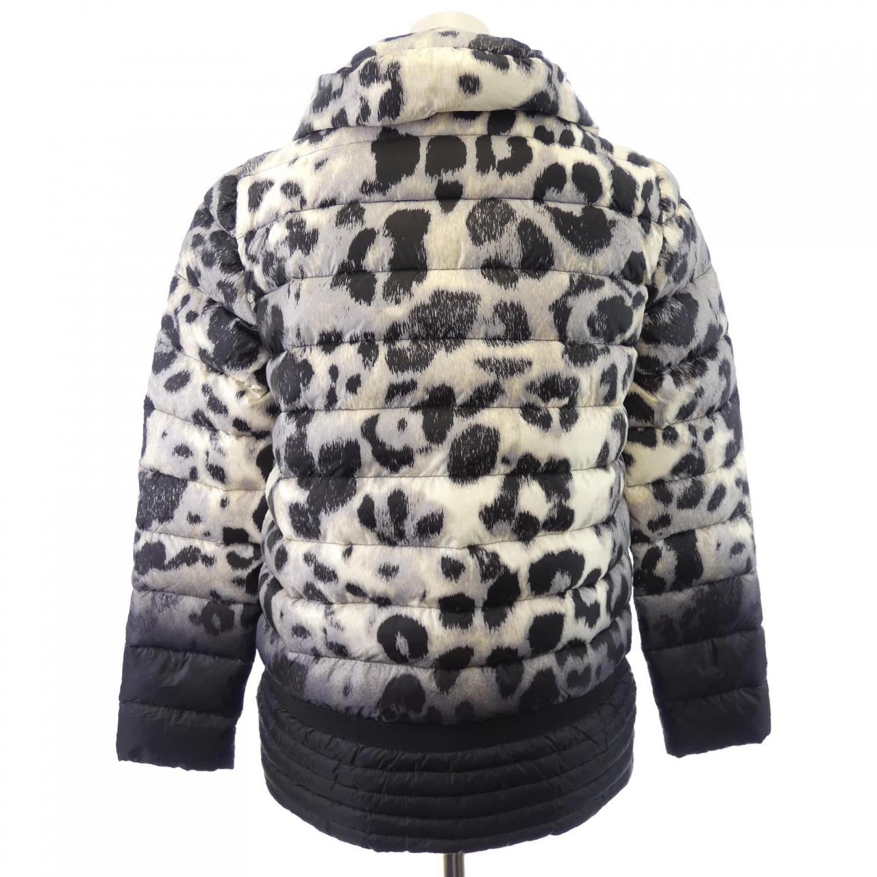 モンクレール MONCLER LEUCATE ダウンジャケット