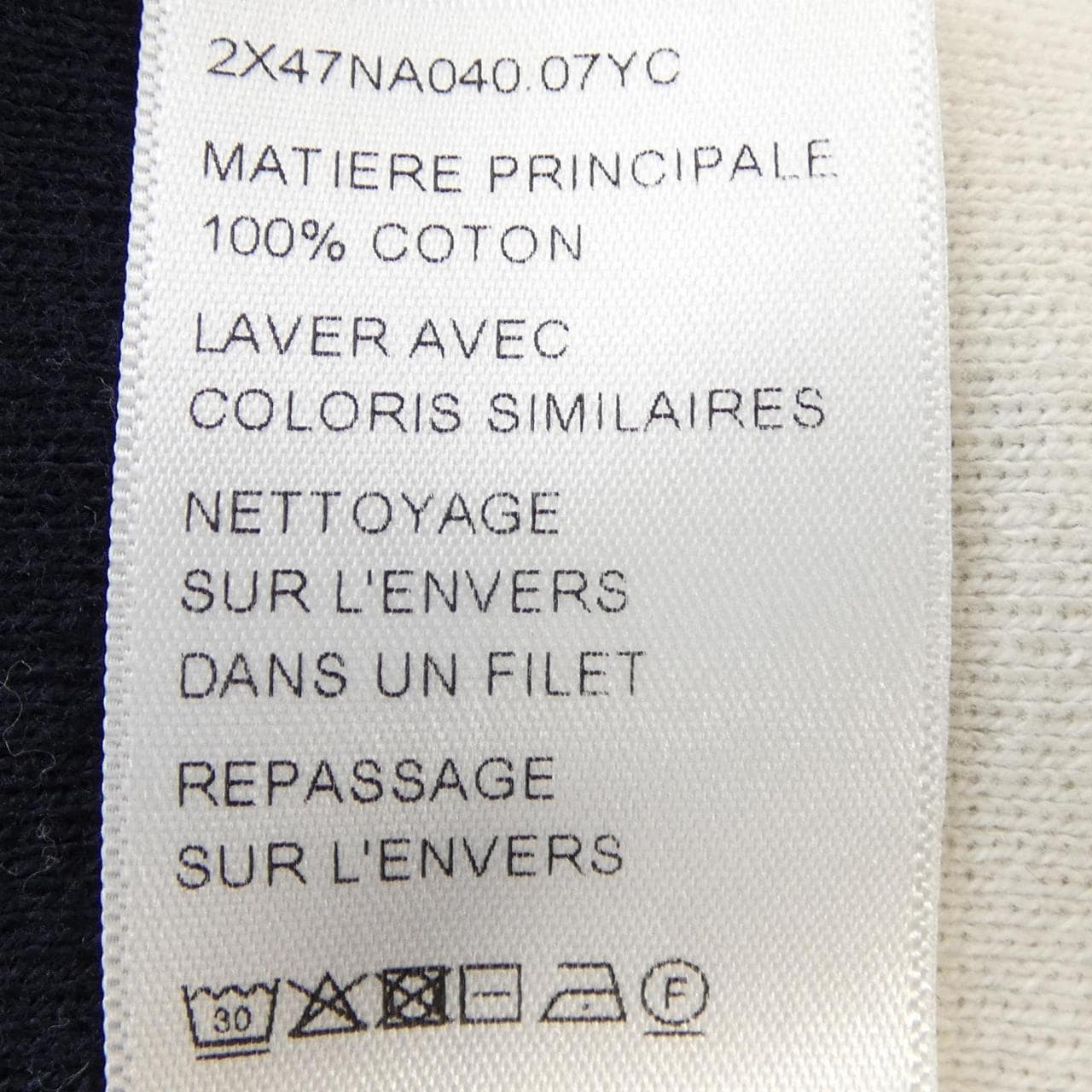 セリーヌ CELINE トリオンフ TRIOMPHE 2X47NA040 トップス