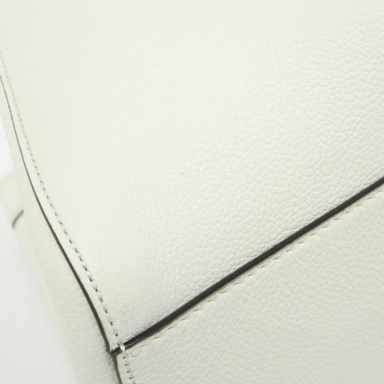 フェンディ フェンディ オリガミ 8BH414 APZA ショルダーバッグ