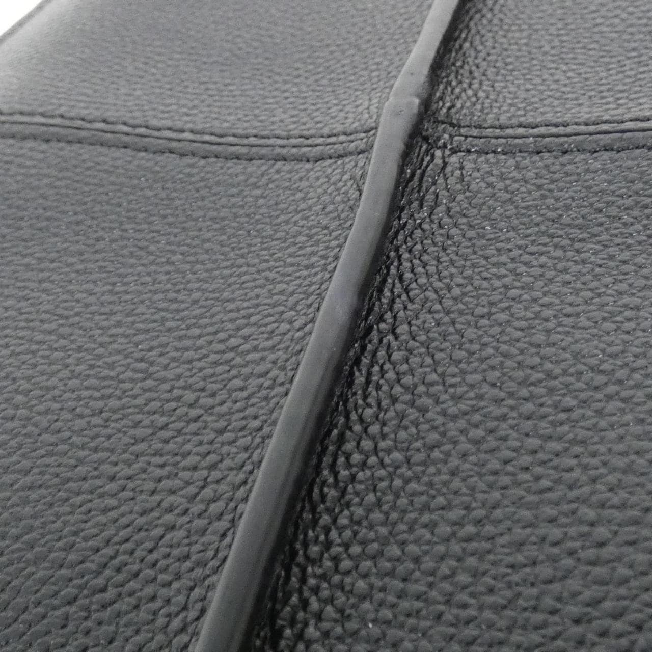 トッズ T TIMELESS XBWTSBY02Z0QMKB999 ショルダーバッグ