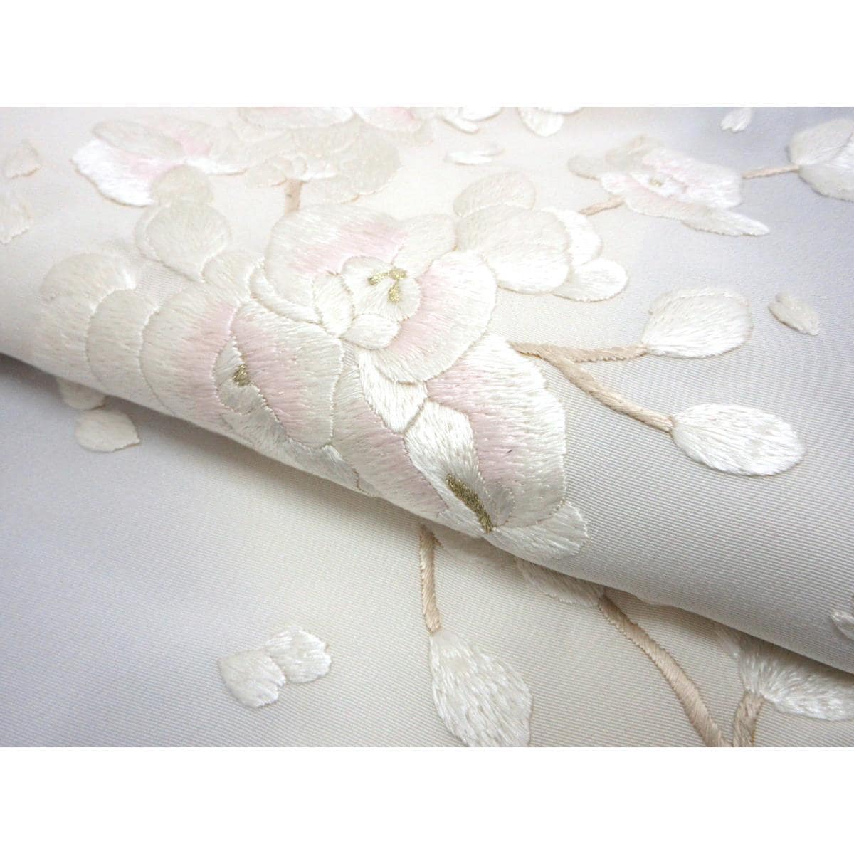 【新品】訪問着　刺繍加工　ボカシ染