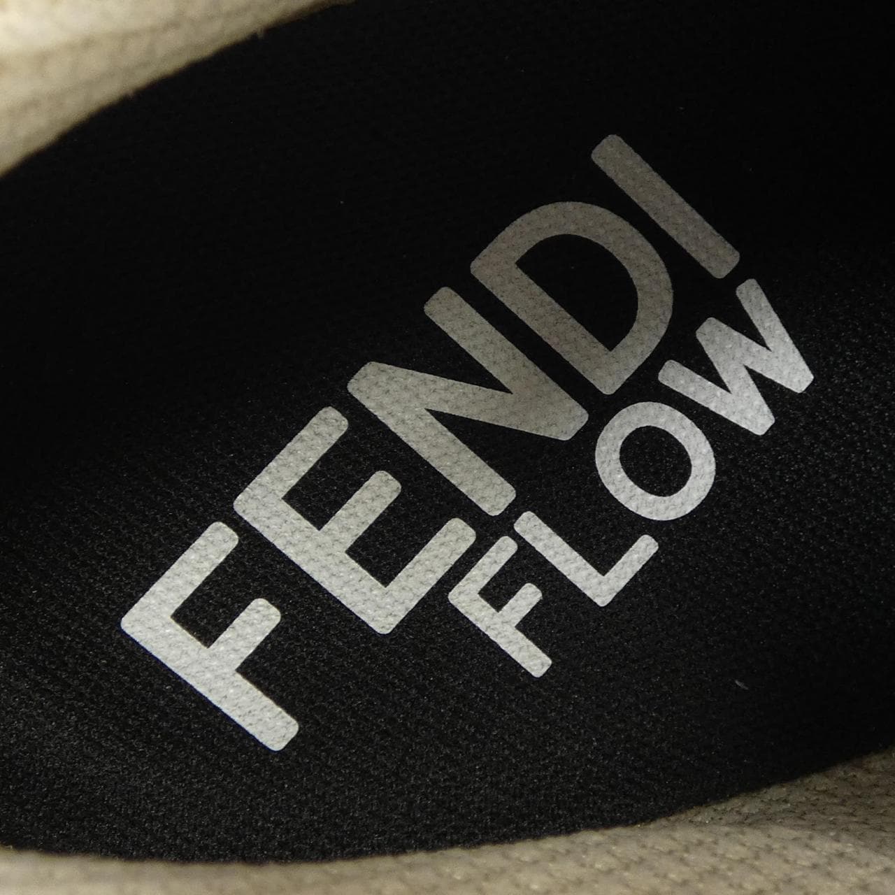 フェンディ FENDI スニーカー