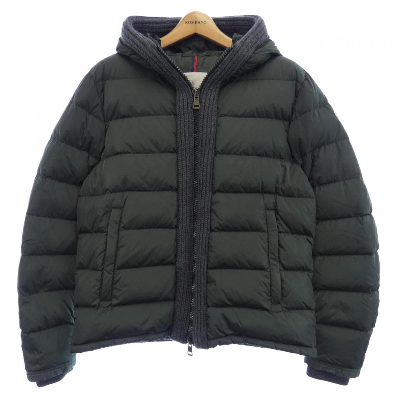 モンクレール MONCLER ダウンジャケット