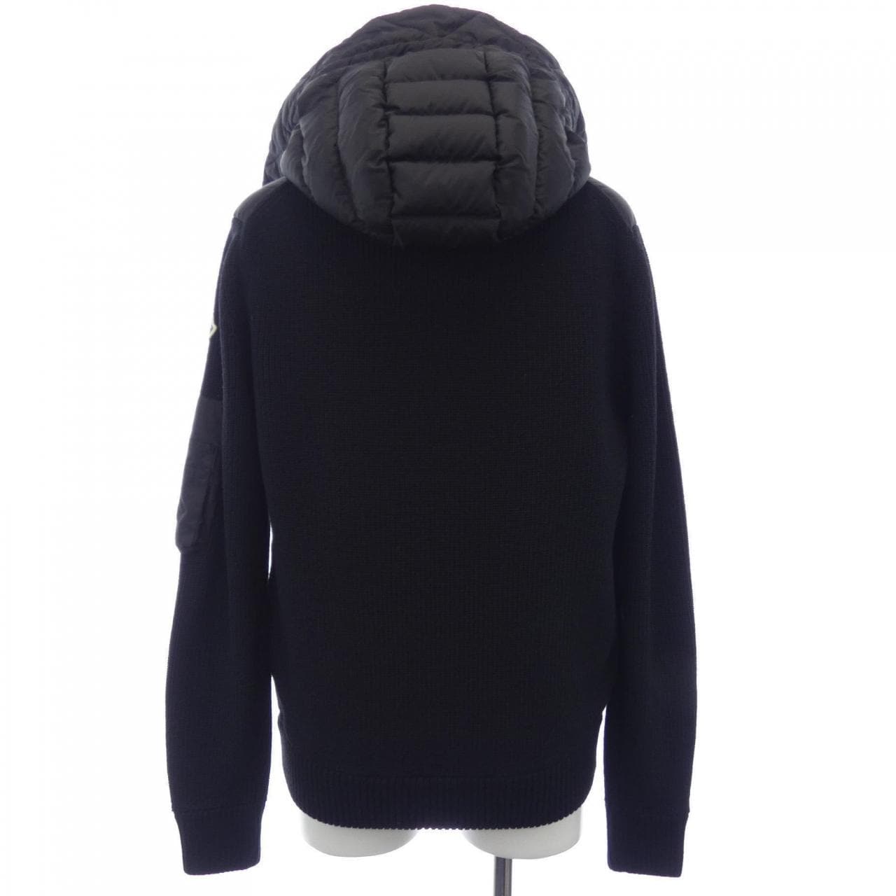 モンクレール MONCLER ダウンジャケット