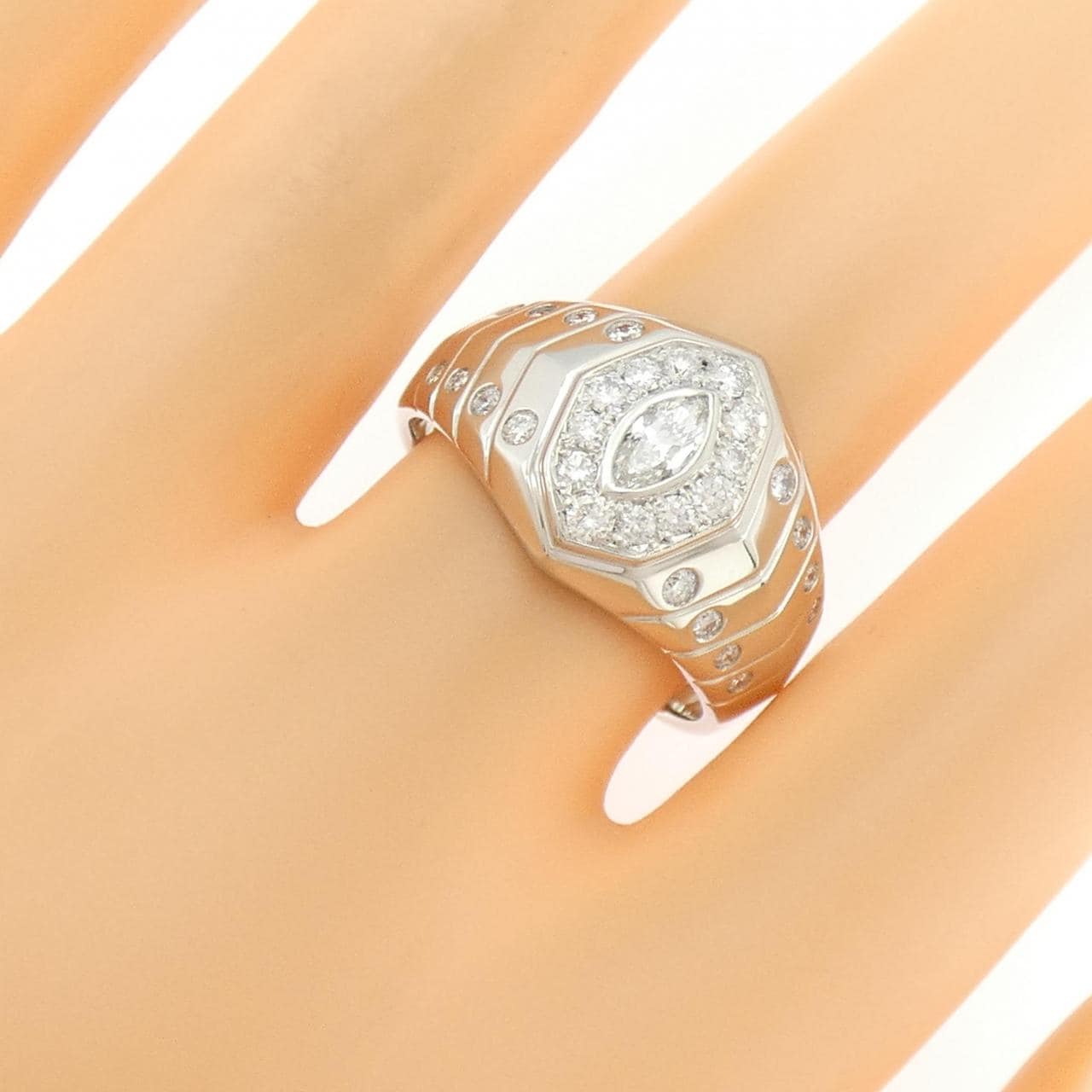 PT900 ダイヤモンド リング 0.221CT