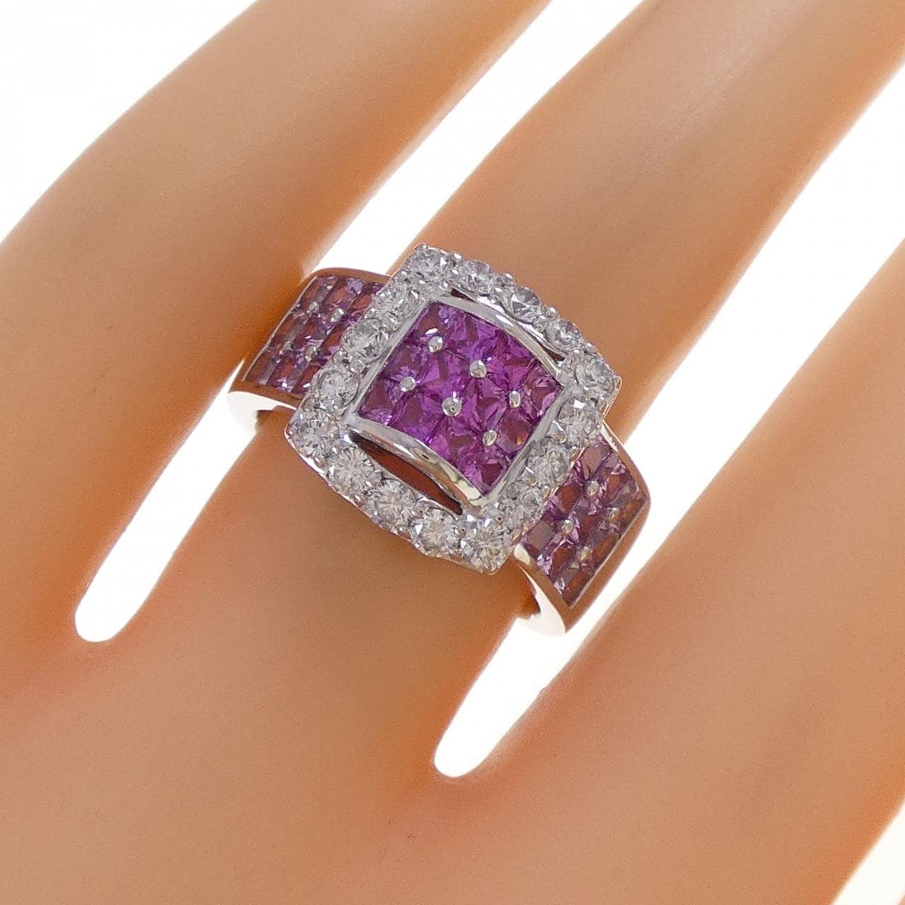 ジュネ サファイヤ リング 2.04CT