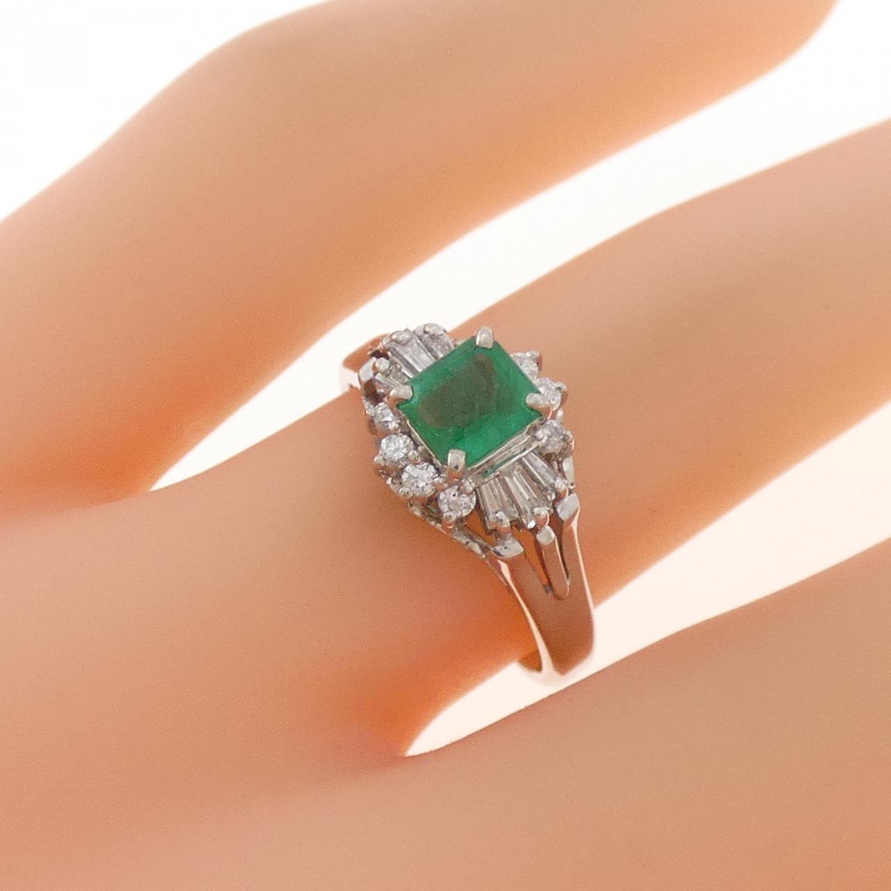 PT900 エメラルド リング 0.50CT