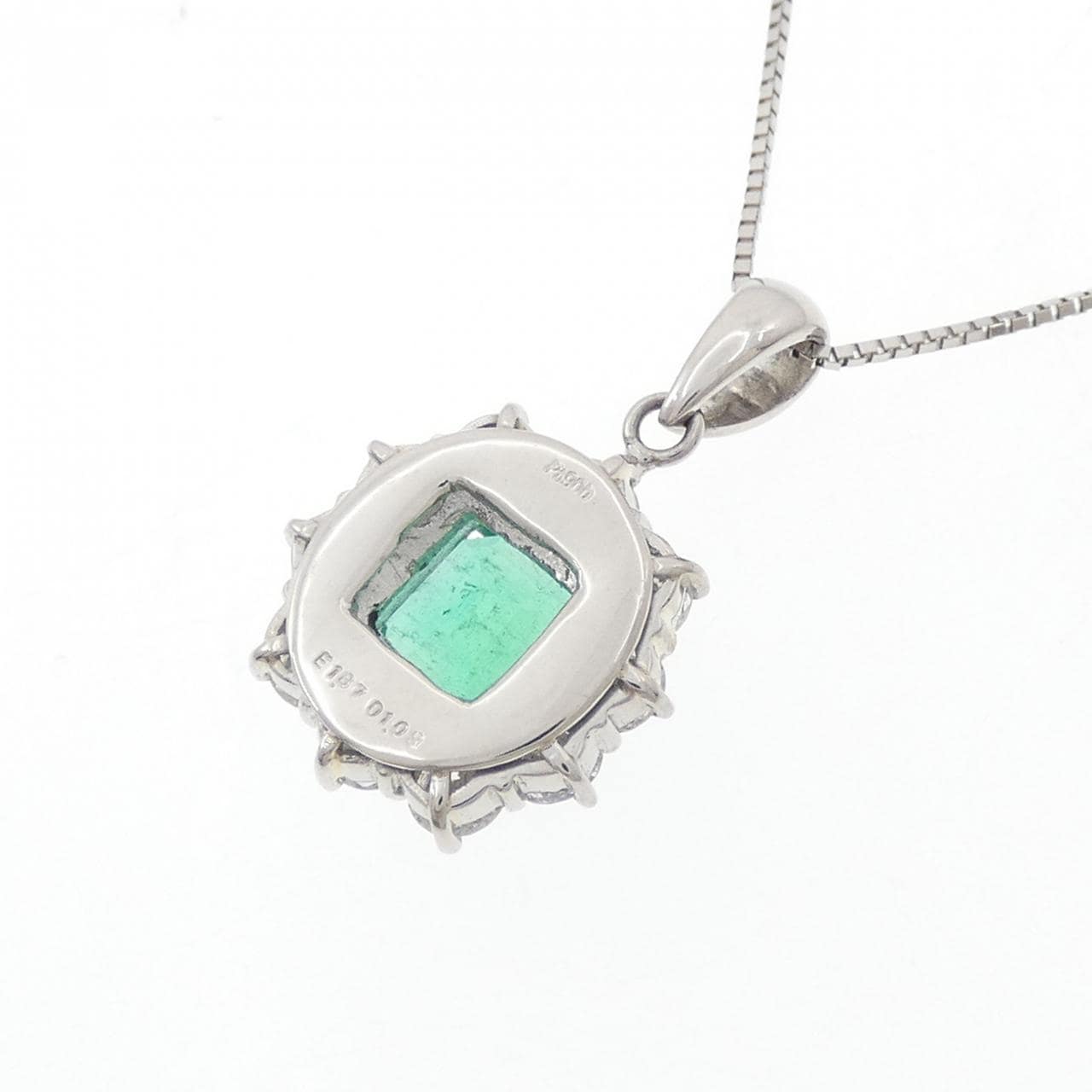 PT900/PT850 エメラルド ネックレス 1.87CT