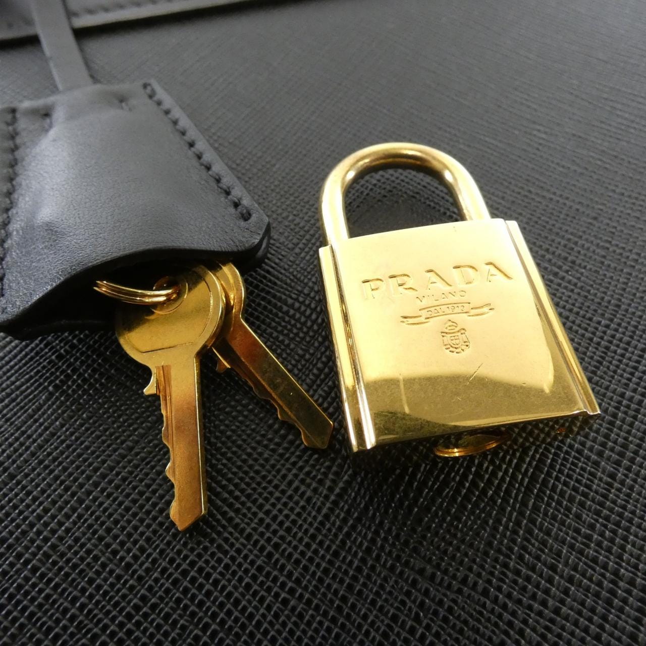 プラダ 1BA047 バッグ