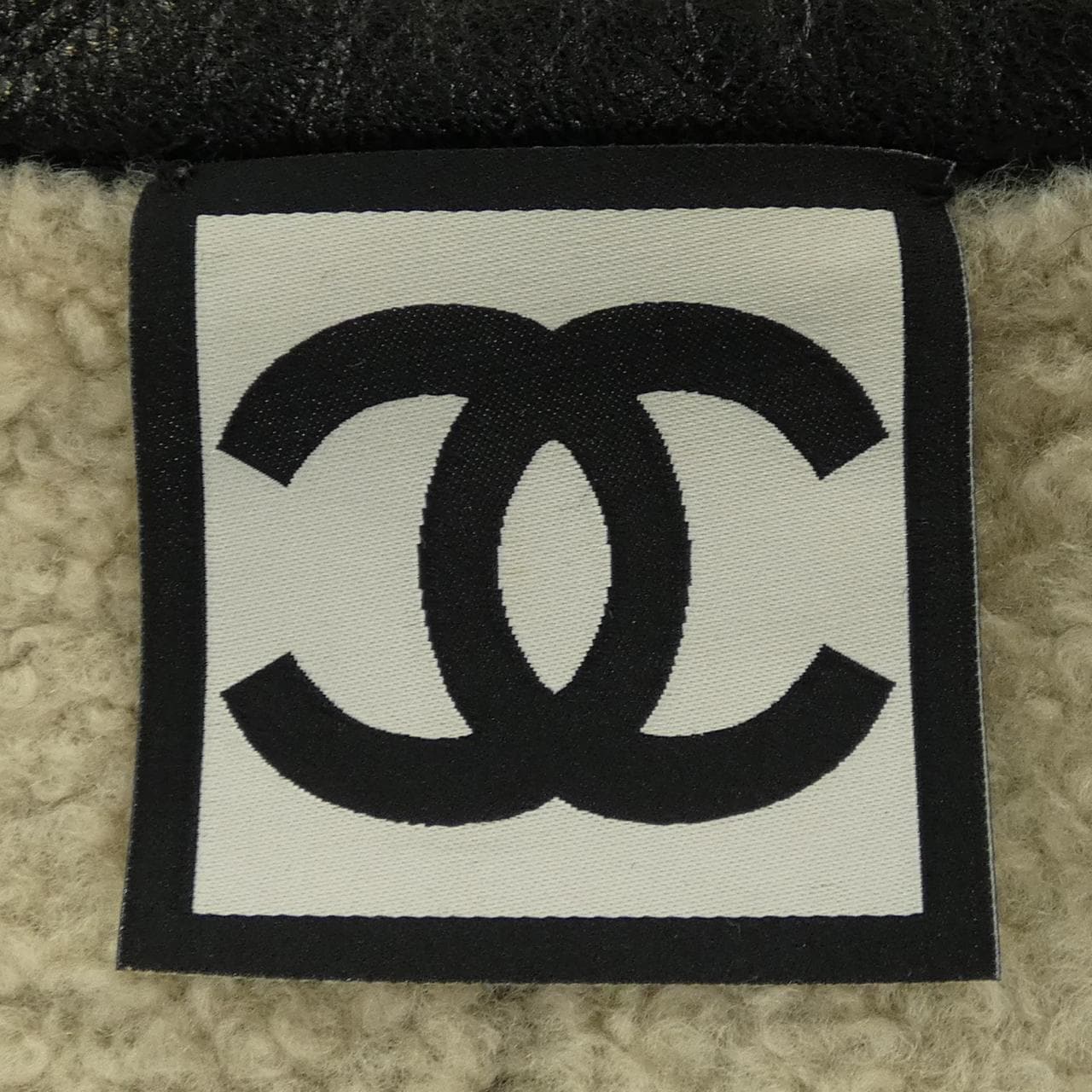 シャネル CHANEL P33736W04172 08A ムートンジャケット