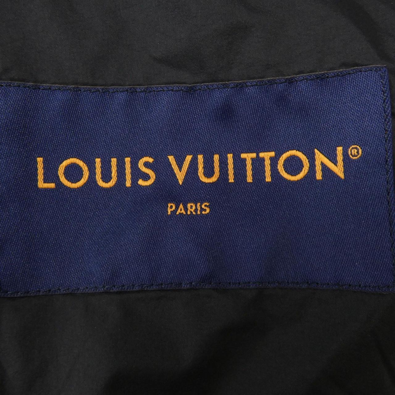 ルイヴィトン LOUIS VUITTON モノグラムキルテッドフーデッドブルゾン HQB44WDGD ジャケット
