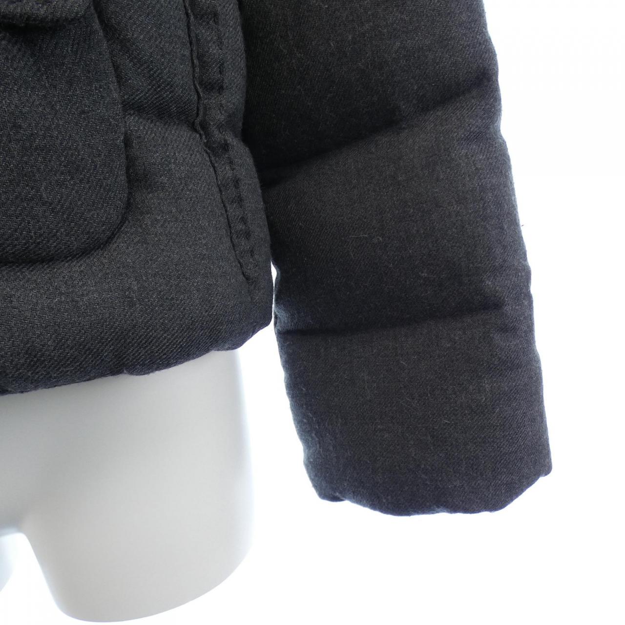 モンクレール MONCLER ダウンジャケット