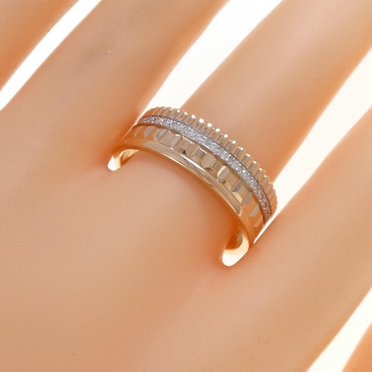 ブシュロン キャトル ラディアント スモール リング