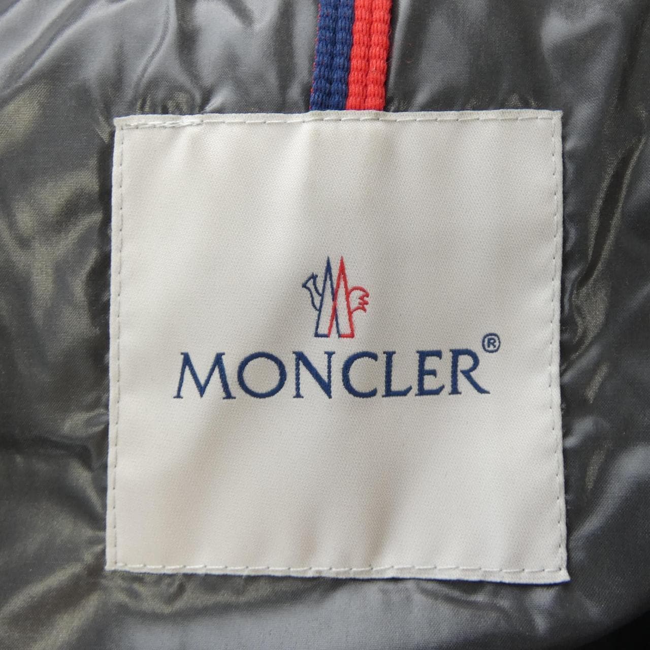 モンクレール MONCLER ダウンジャケット