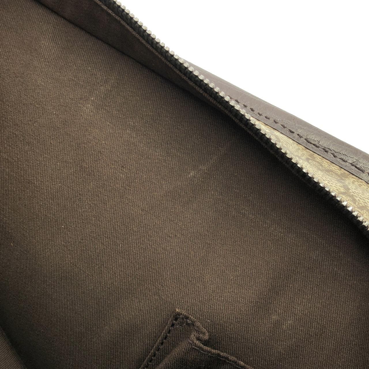 【ヴィンテージ】グッチ 181086 F0O1R バッグ