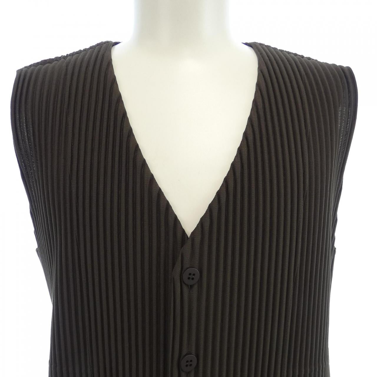 Homme Plisse HOMME PLISSE HP51JE157 Vest
