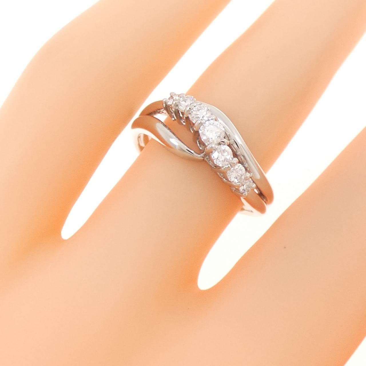 PT900 ダイヤモンド リング 0.30CT