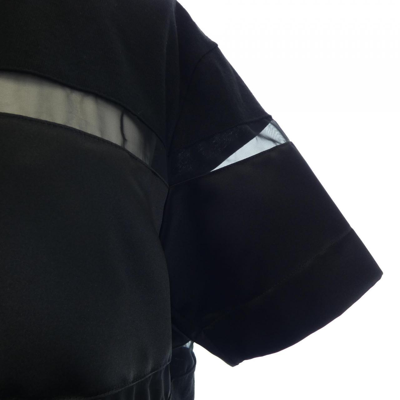 SACAI POLO衫