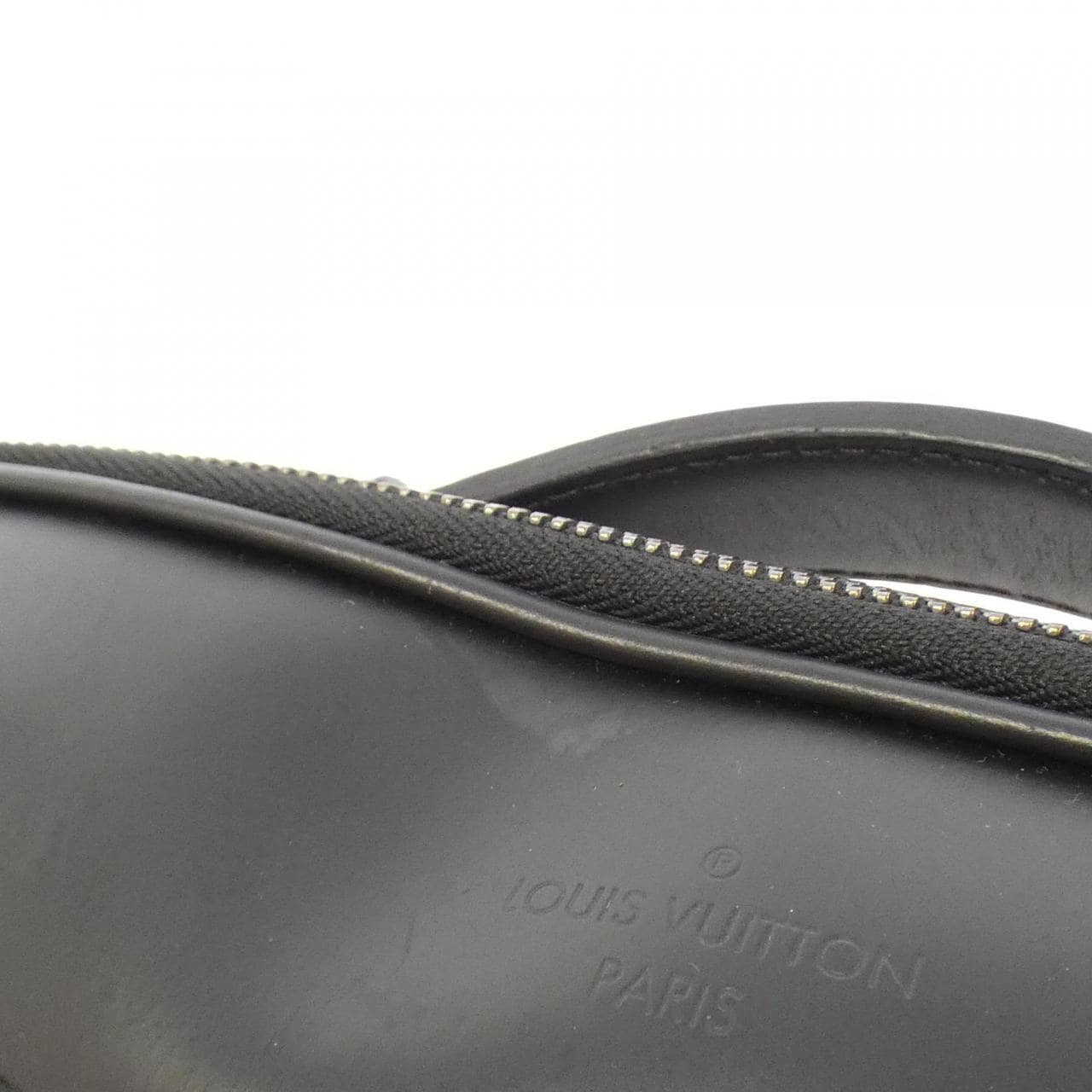 LOUIS VUITTON Monogram Eclipse 腰包 M42906 单肩包