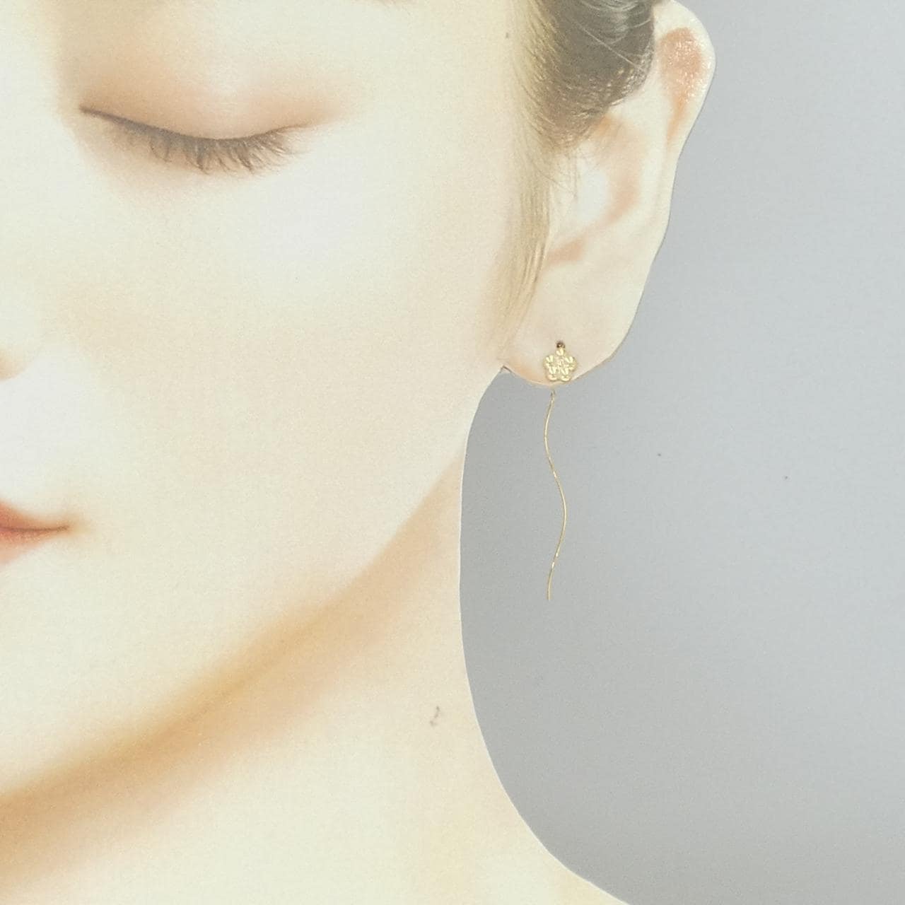 750YG フラワー ピアス