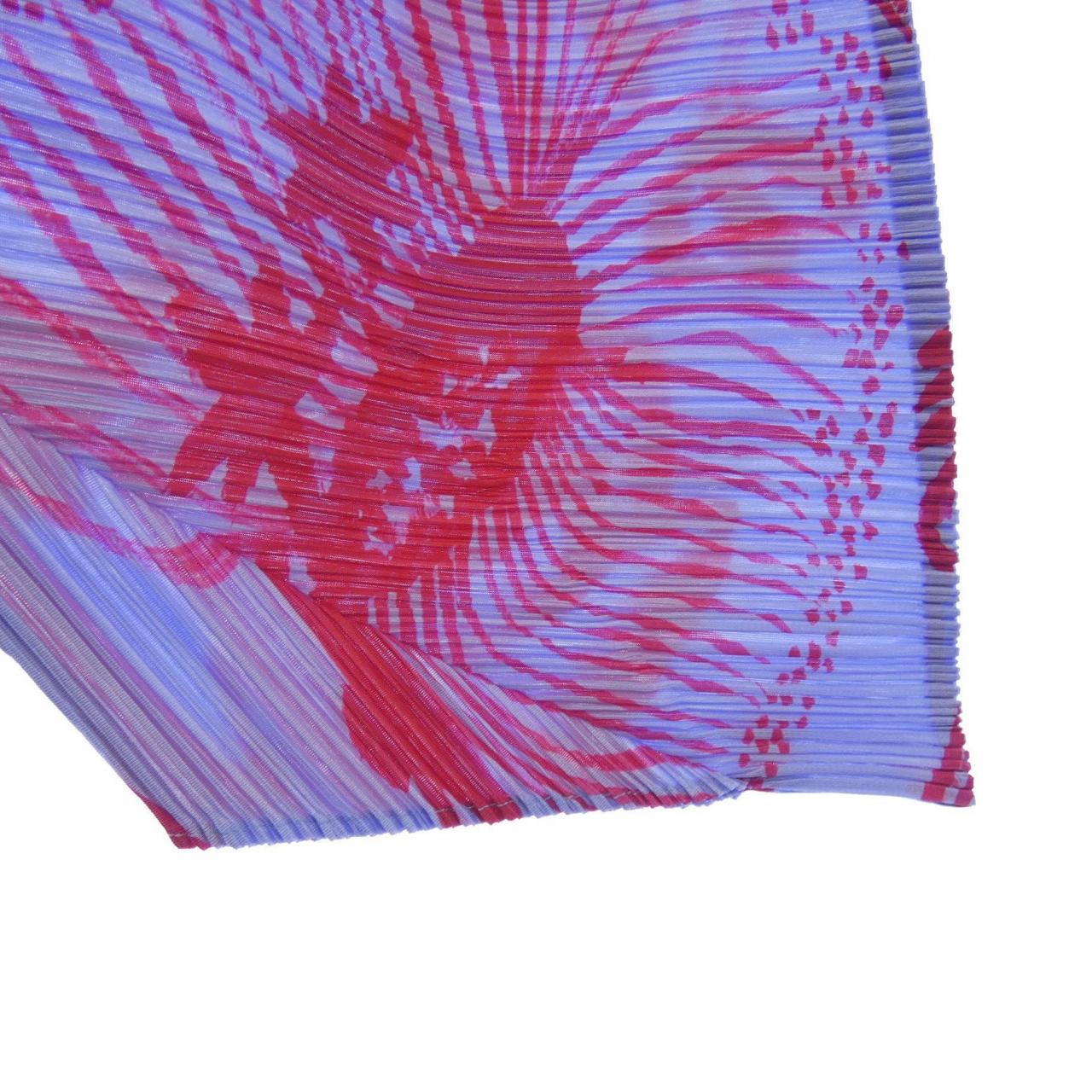 百褶PLEATS PLEASE褲子