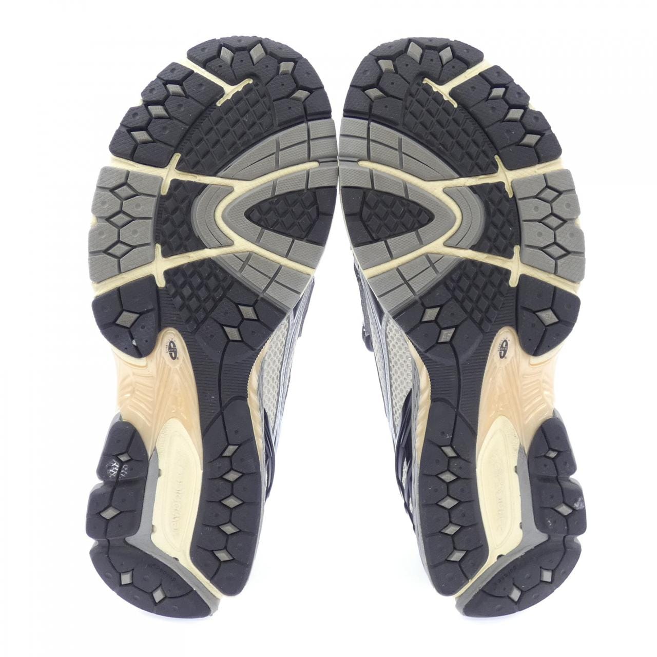 ニューバランス NEW BALANCE U1906LOB スニーカー