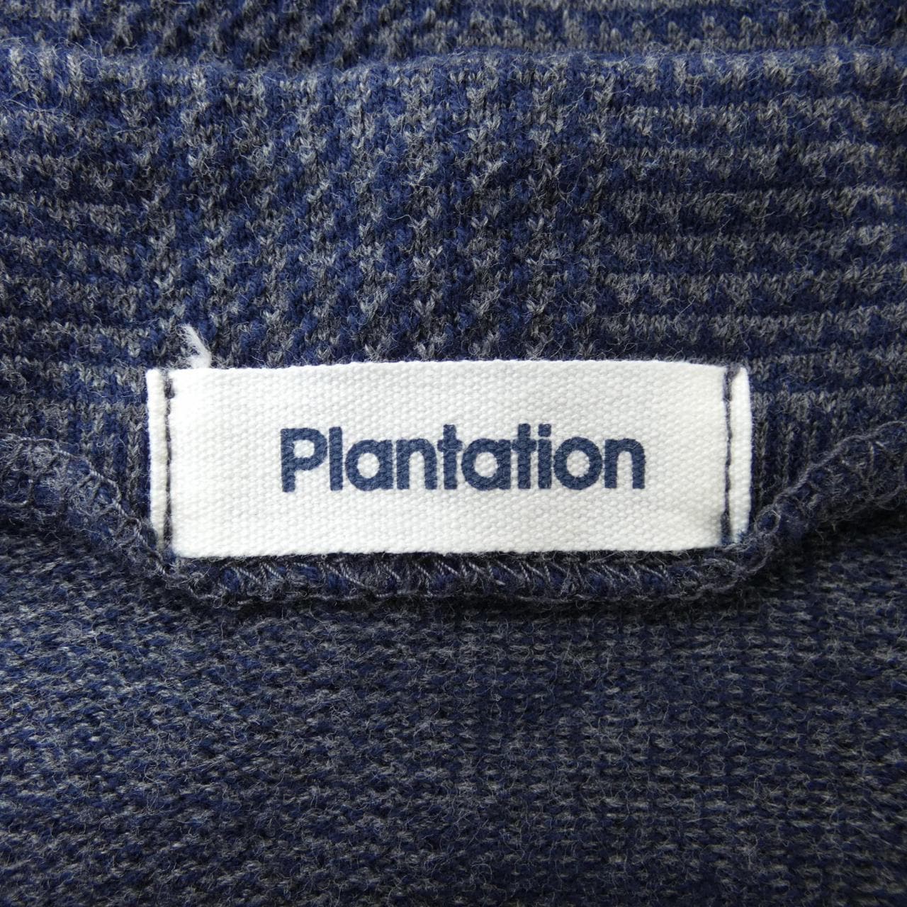 PLANTATION トップス