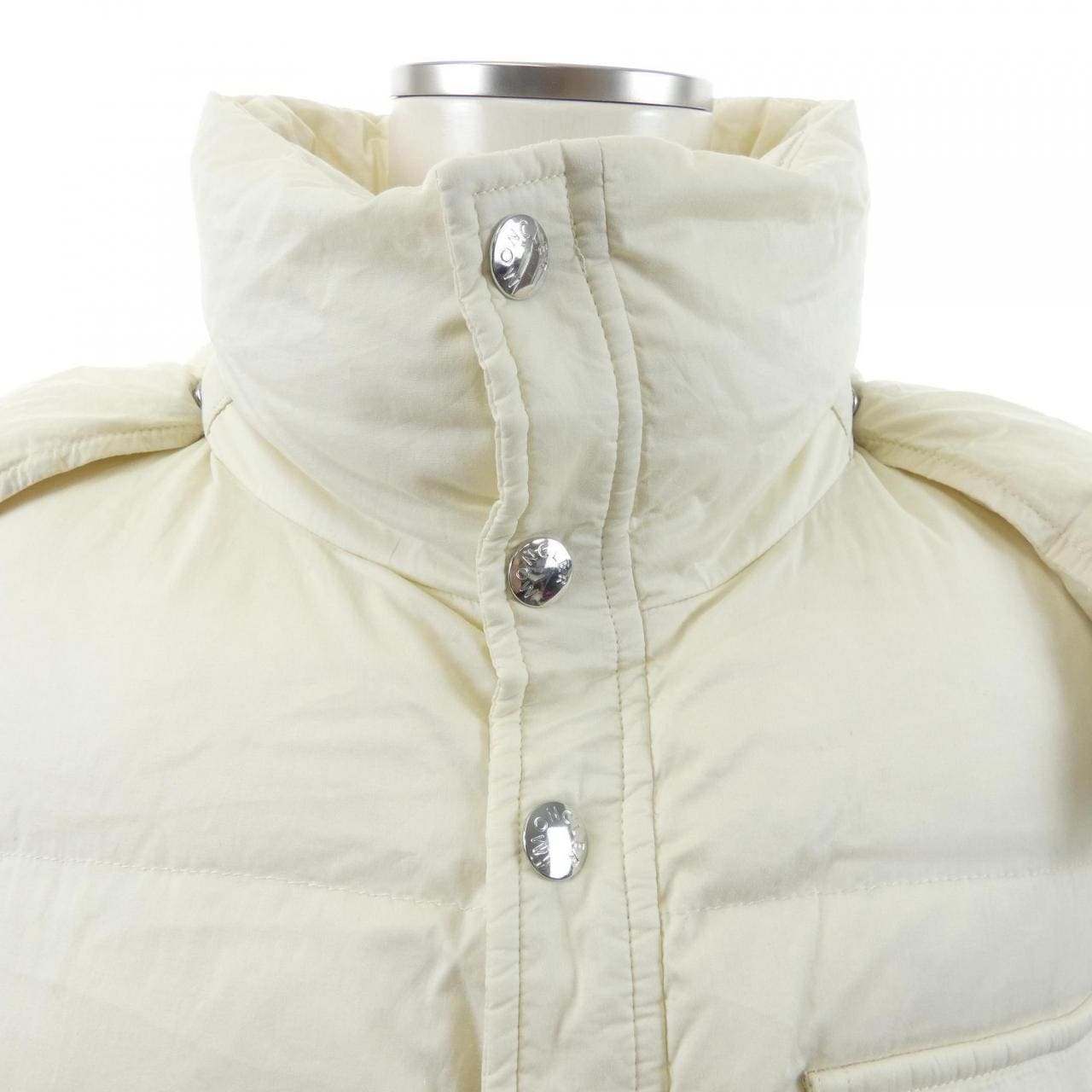 モンクレール MONCLER ダウンジャケット