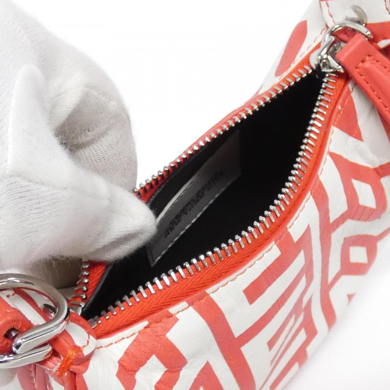 フェンディ フェンディ グラフィ ナノ 7AS089 AMWF バッグ