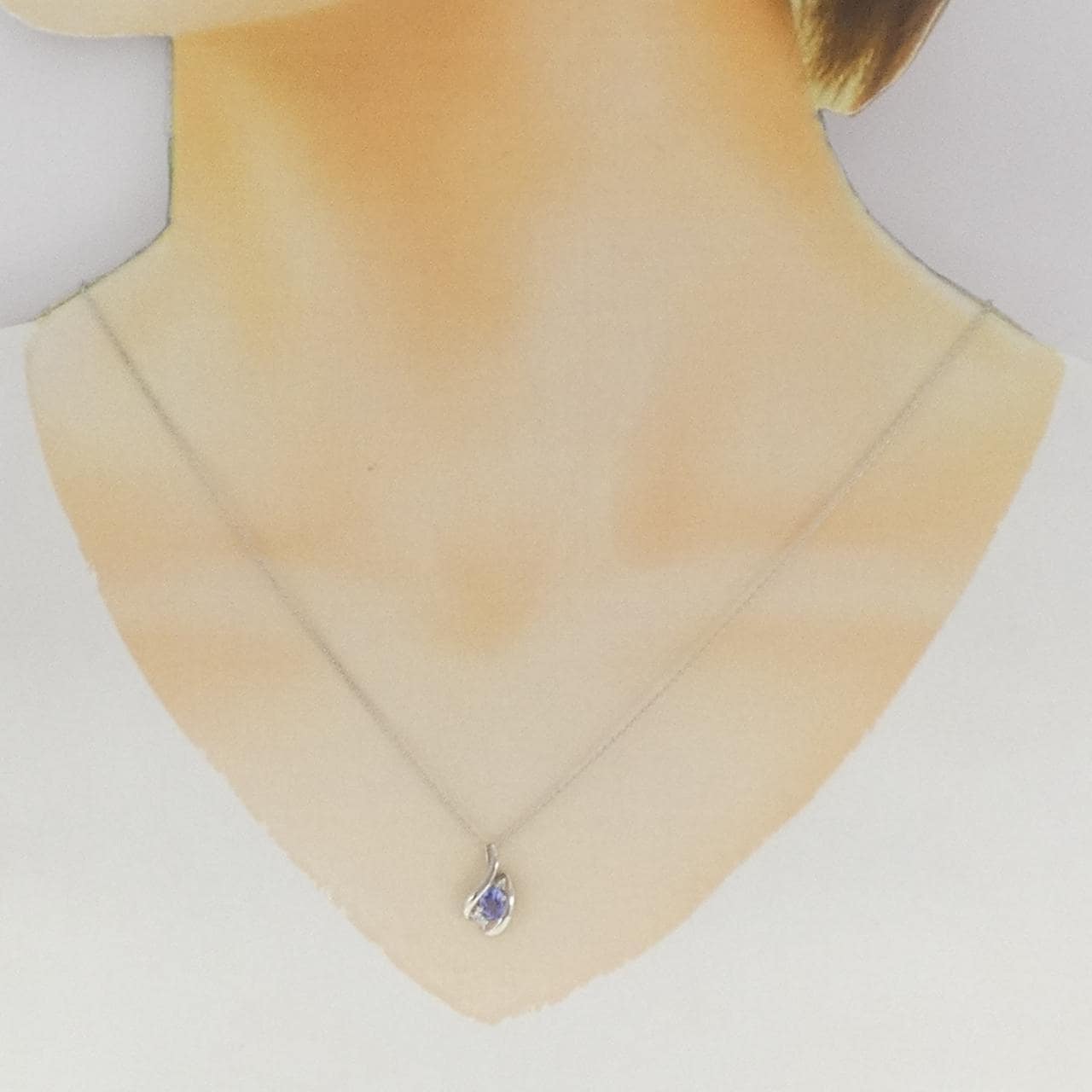 PT900/PT850 タンザナイト ネックレス