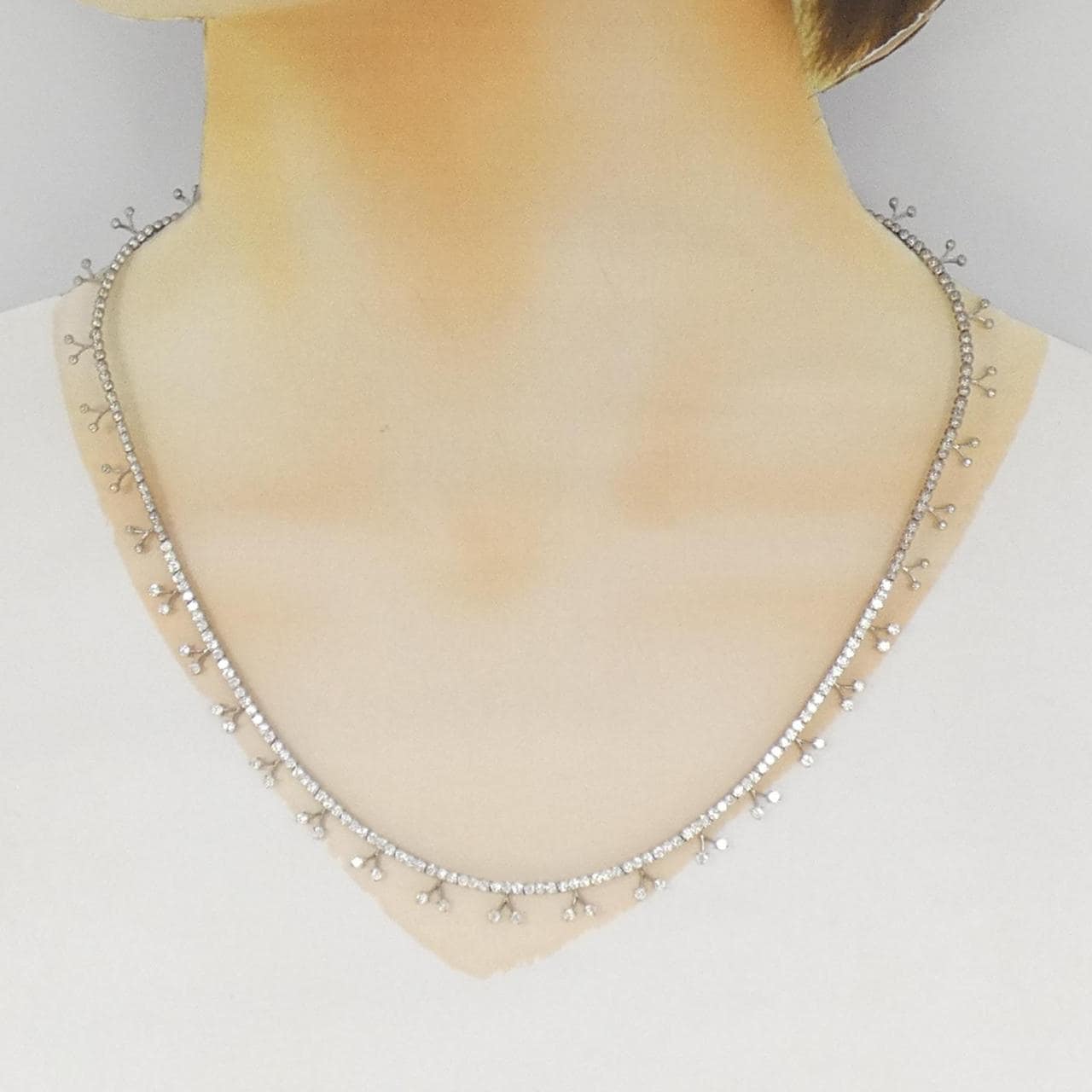 K18WG ダイヤモンド ネックレス 2.46CT