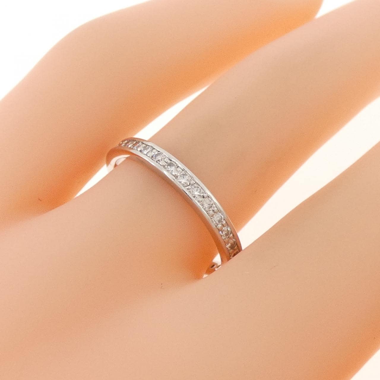 PT950 フルエタニティ ダイヤモンド リング 0.53CT