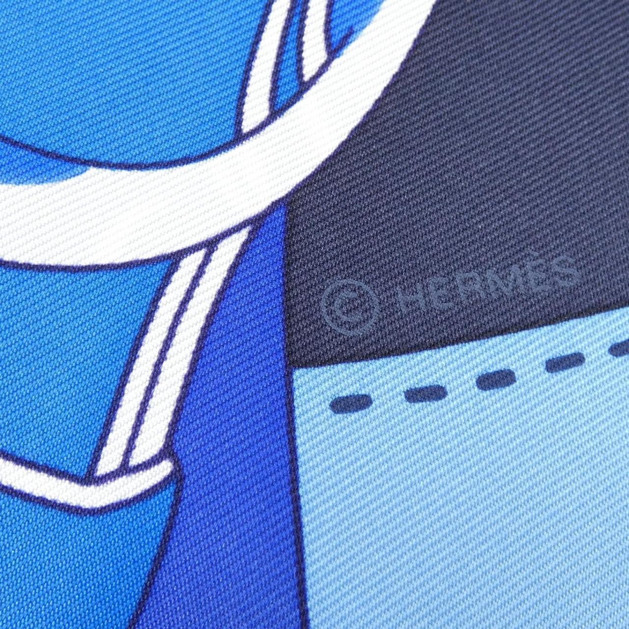 HERMES LA PROMENADE DU MATIN H571828S 三角巨人披肩