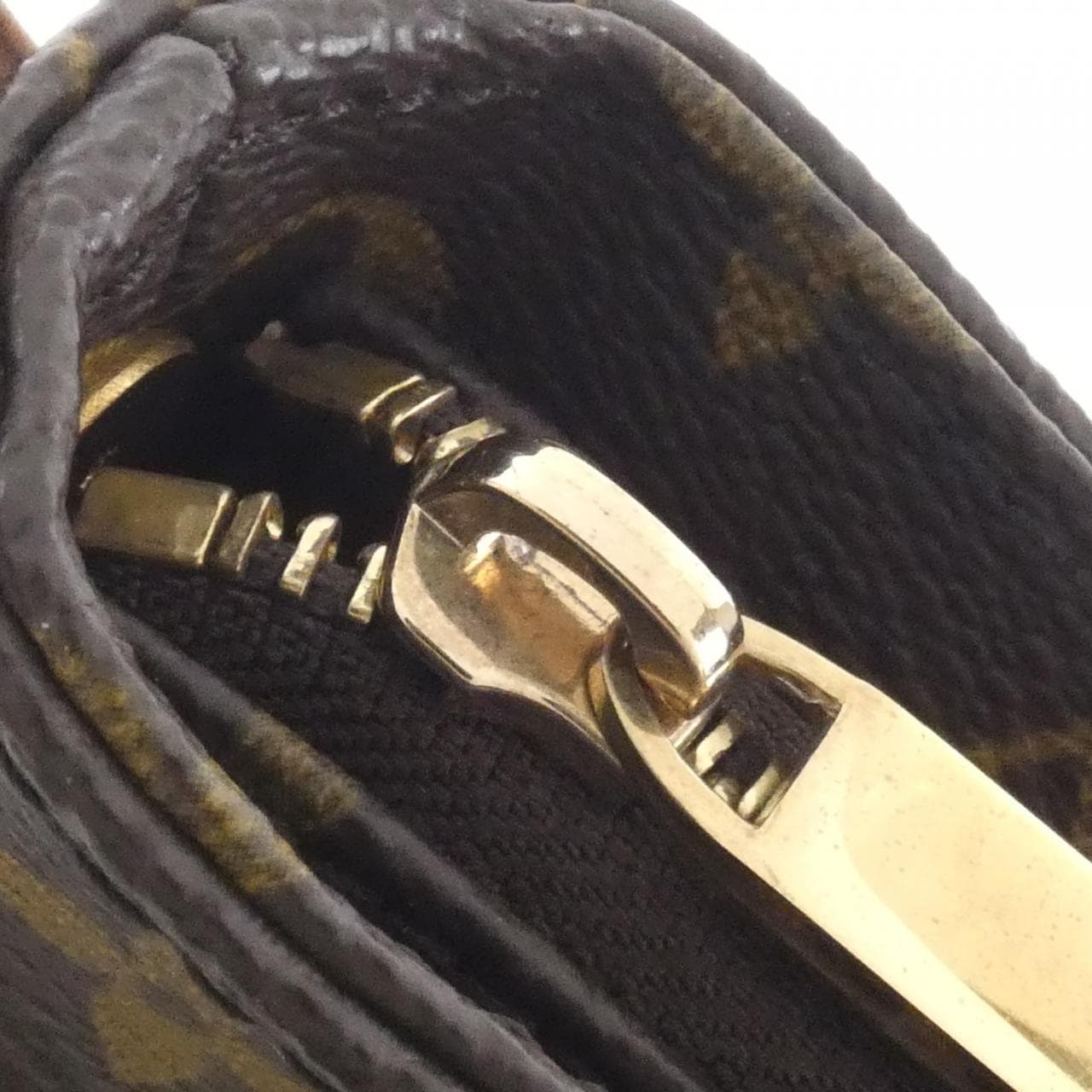 ルイヴィトン モノグラム ルーピング MM M51146 ショルダーバッグ