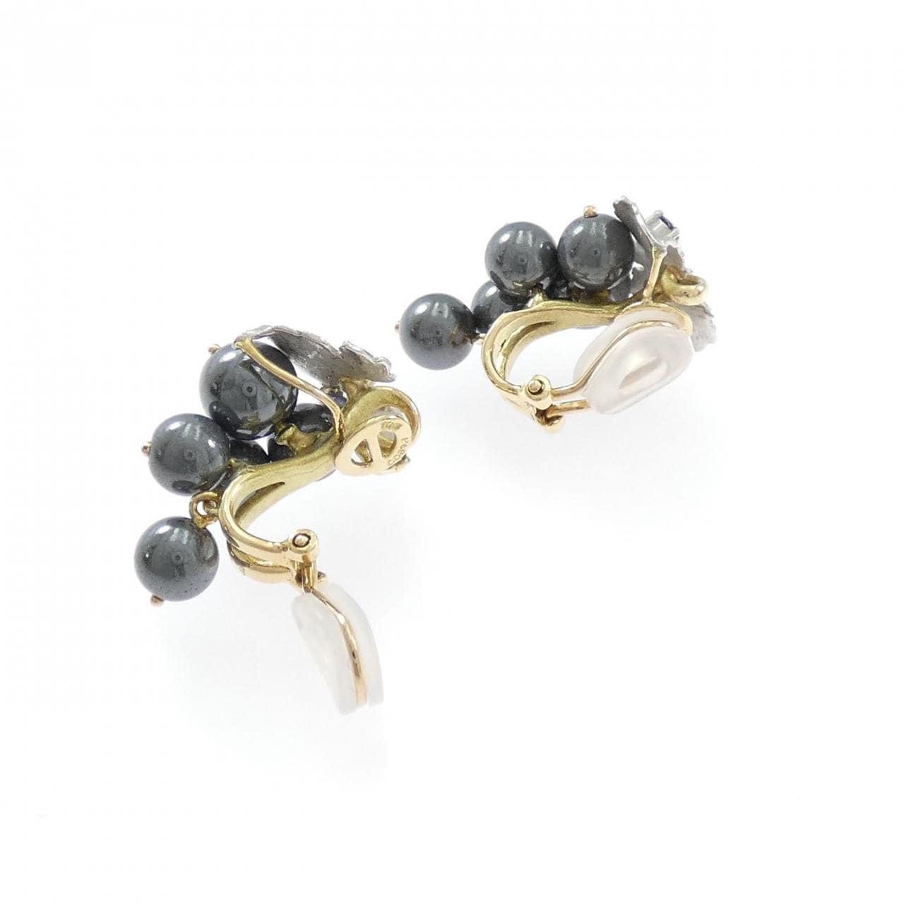 アズ タイム ヘマタイト イヤリング