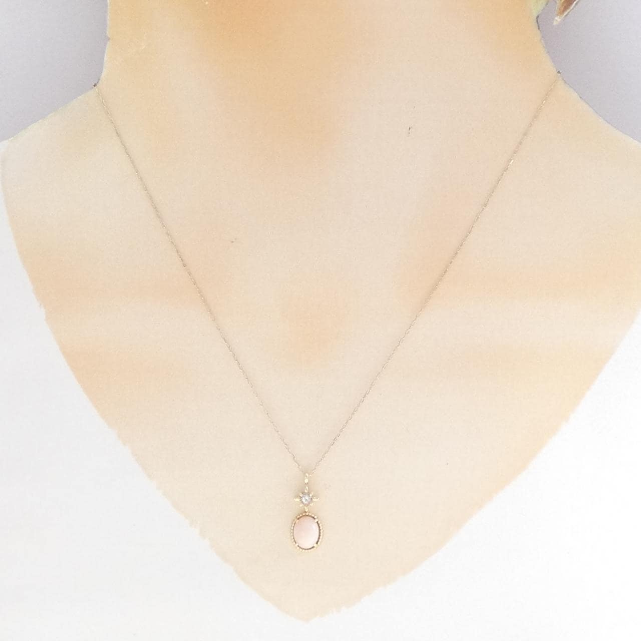 4゜C オパール ネックレス