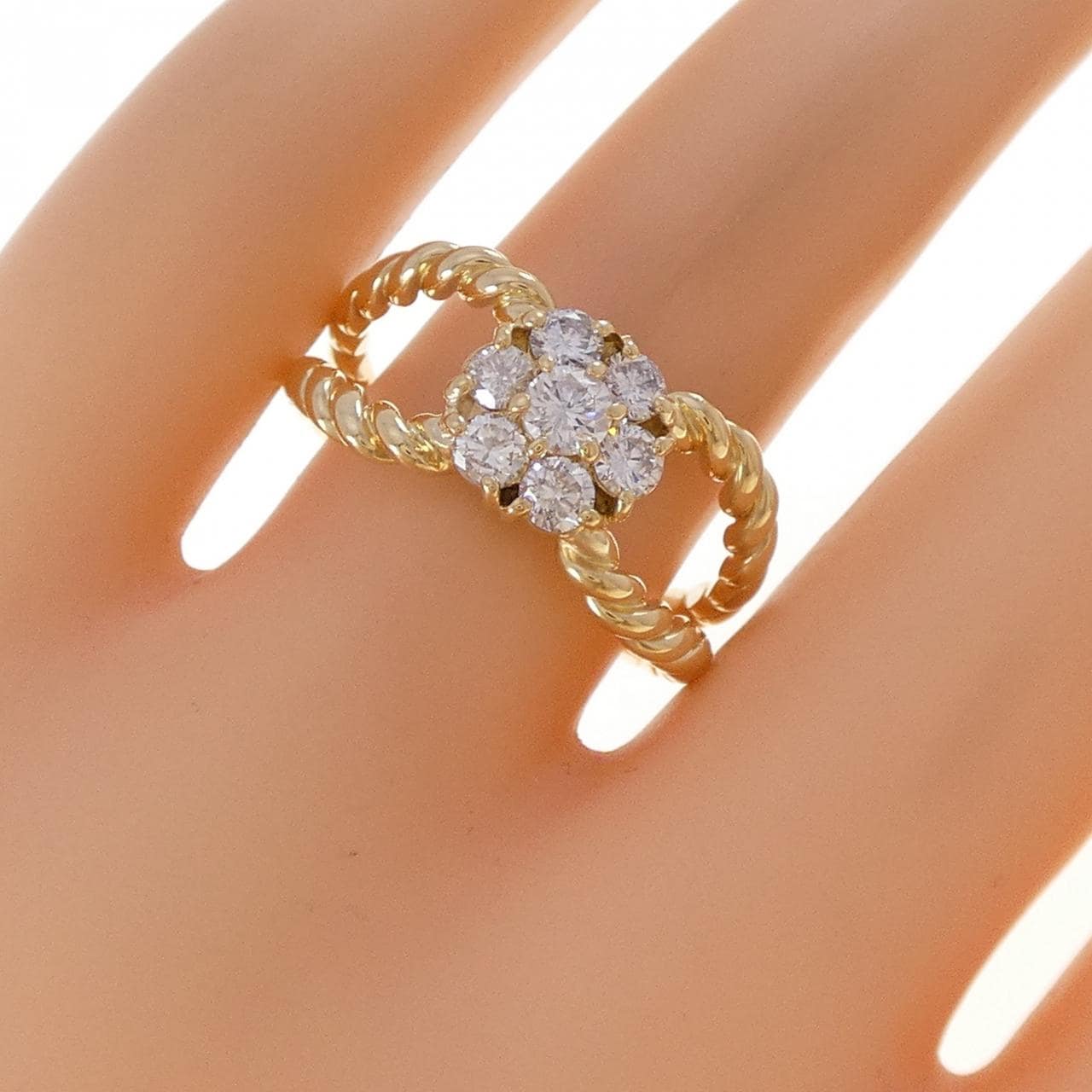 K18YG ダイヤモンド リング 0.70CT