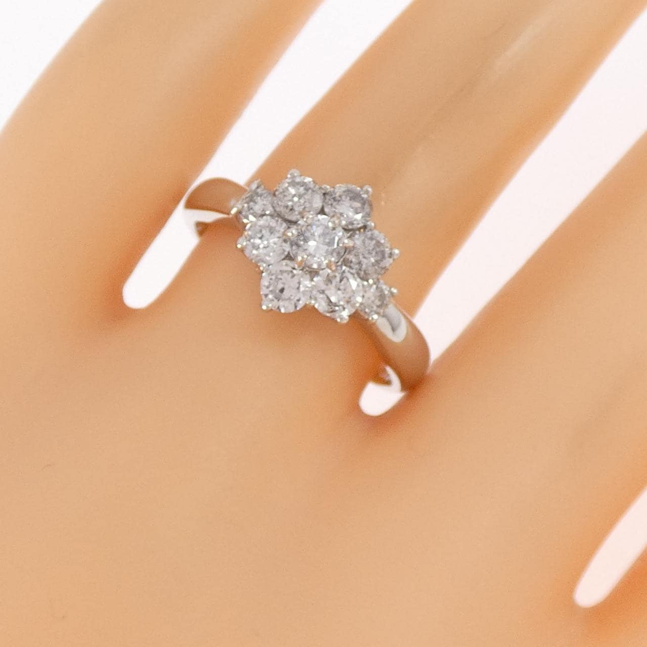 PT900 フラワー ダイヤモンド リング 1.00CT