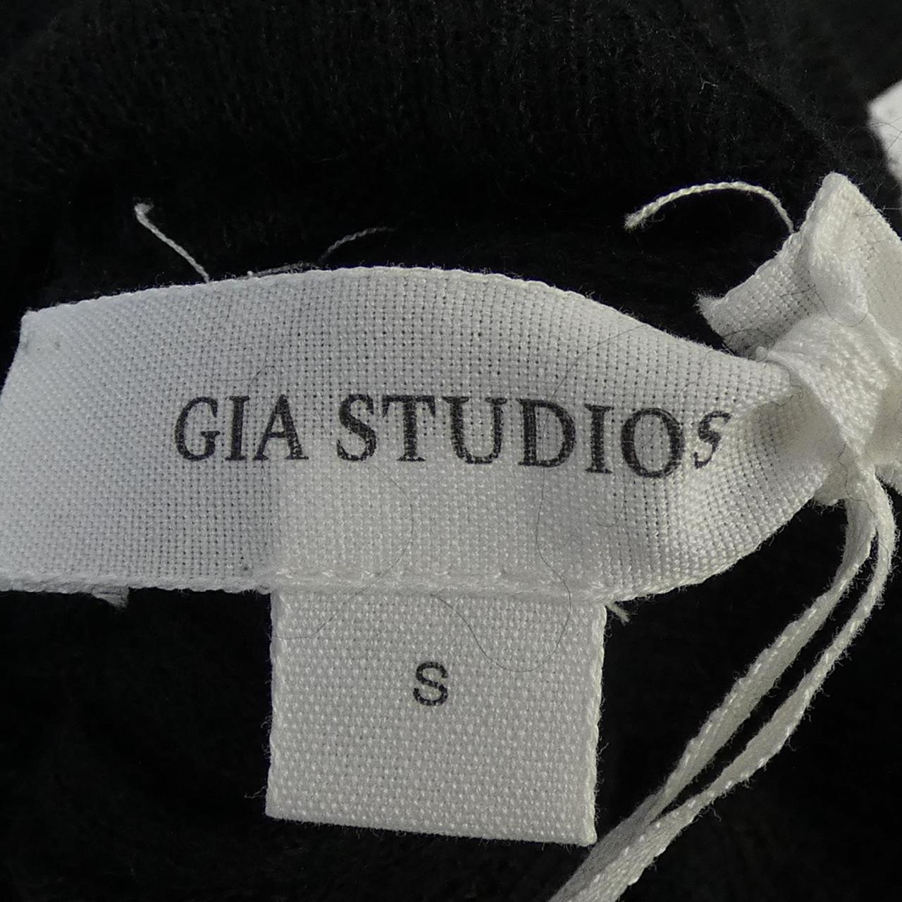 GIA STUDIOS 31GS0KNITTEDTANKTOP タンクトップ