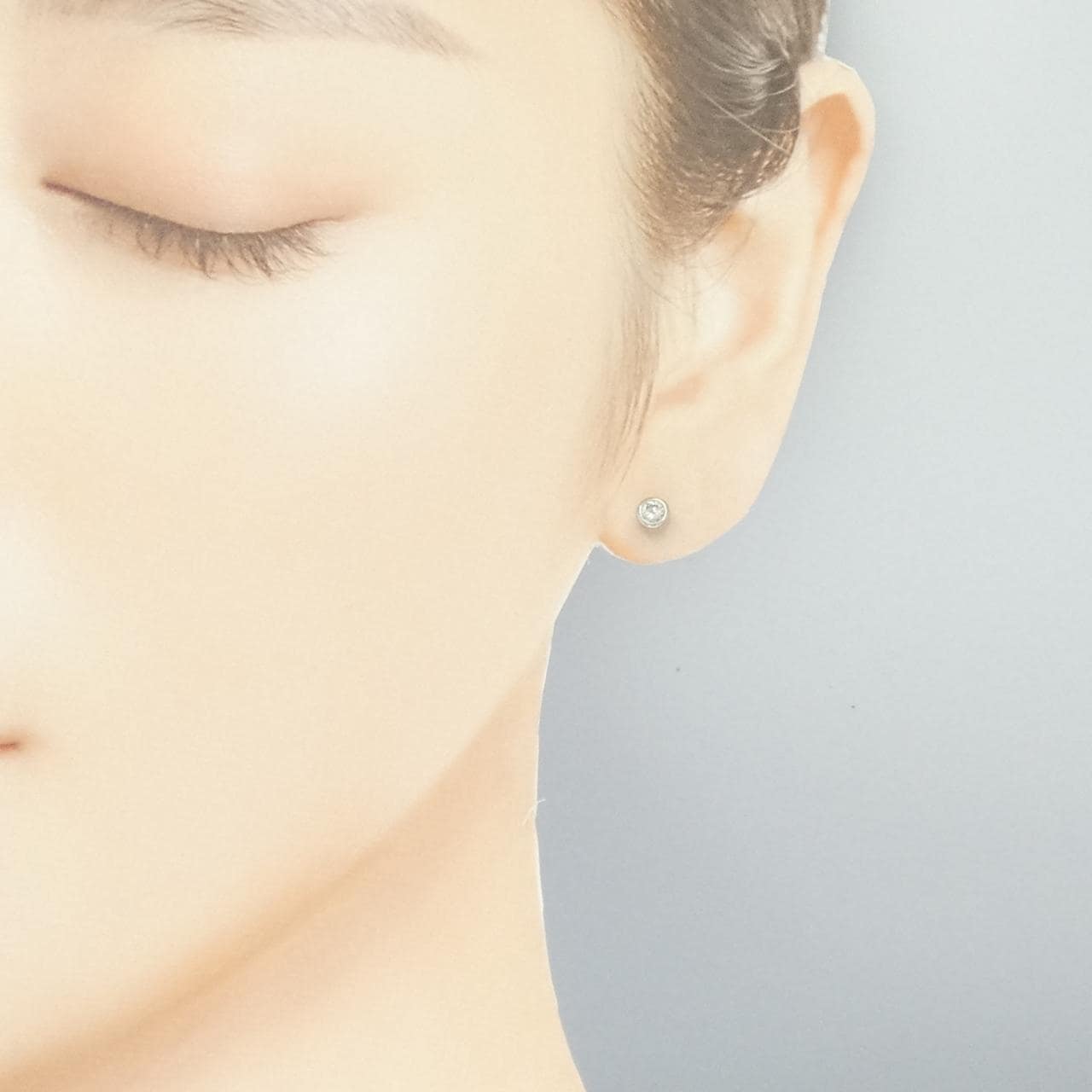 PT900 ソリティア ダイヤモンド ピアス 0.2CT