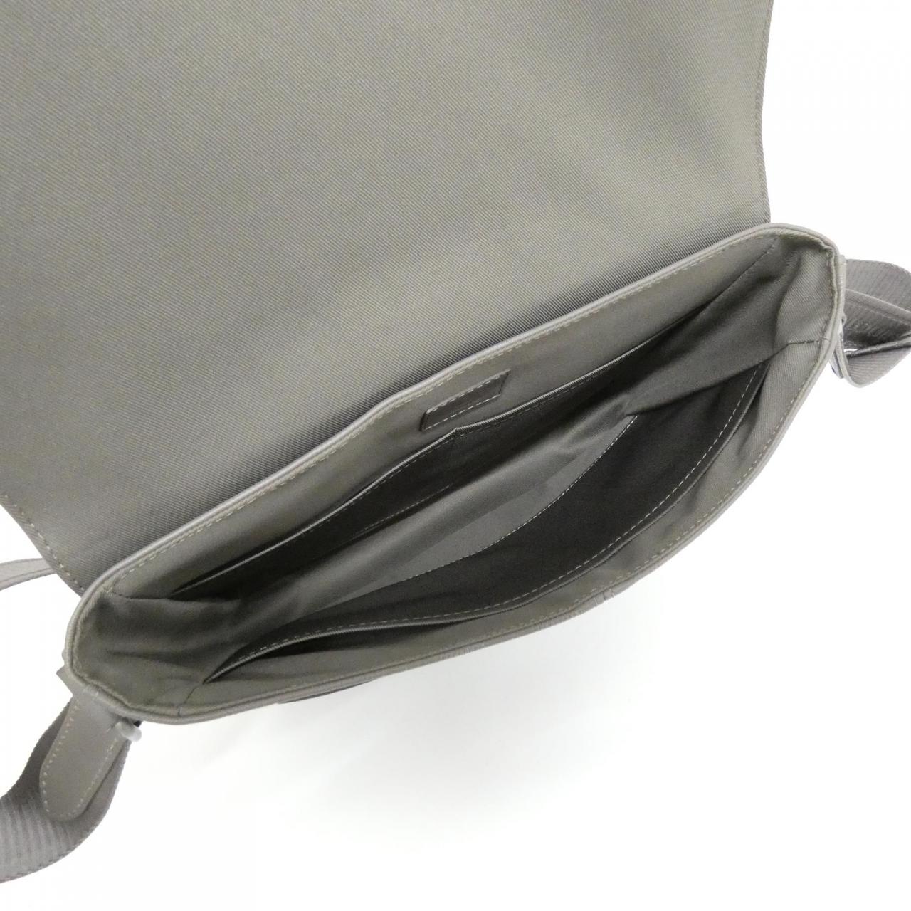 ルイヴィトン ダミエ アンフィニ ディストリクト PM N41485 ショルダーバッグ