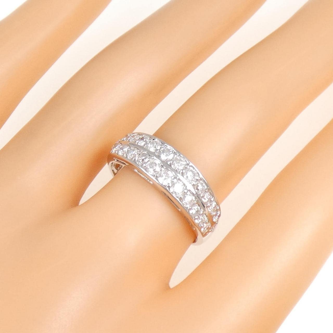 PT900 ダイヤモンド リング 1.00CT